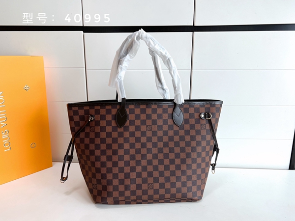 ルイヴィトンバッグ正面デザイン